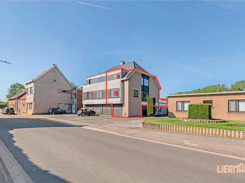 Appartement à vendre
                    à 9308 Gijzegem