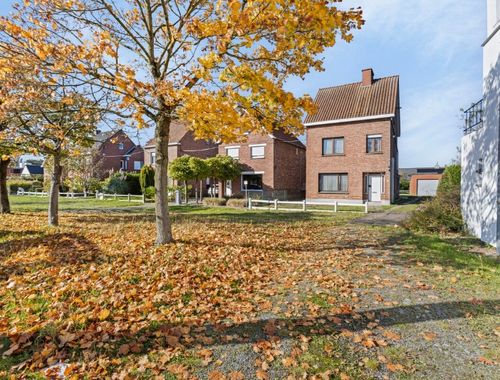                                         Maison à vendre à Kluizen, € 375.000
