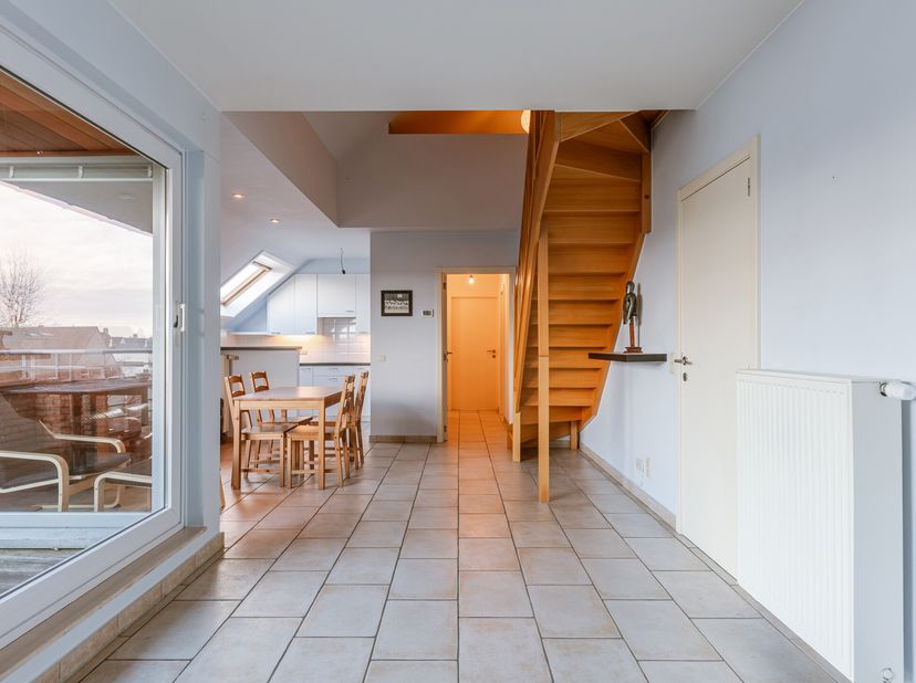 Grand appartement de 3 chambres avec garage à De Pinte !&lt;br /&gt;
EPC : B&lt;br /&gt;
Score Mobi : 9,2/10&lt;br /&gt;
Cet appartement moderne situé à Salviapark 1 à