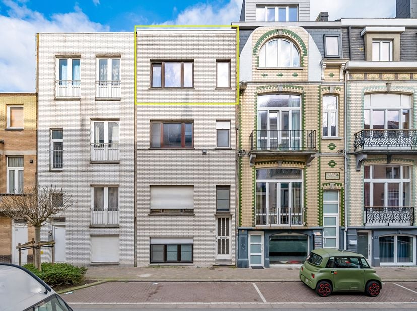 Welkom in de Sergeant De Bruynestraat in Blankenberge!&lt;br /&gt;
Dit appartement wordt aangeboden met een startprijs, dit betekent dat de eigenaar enkel h