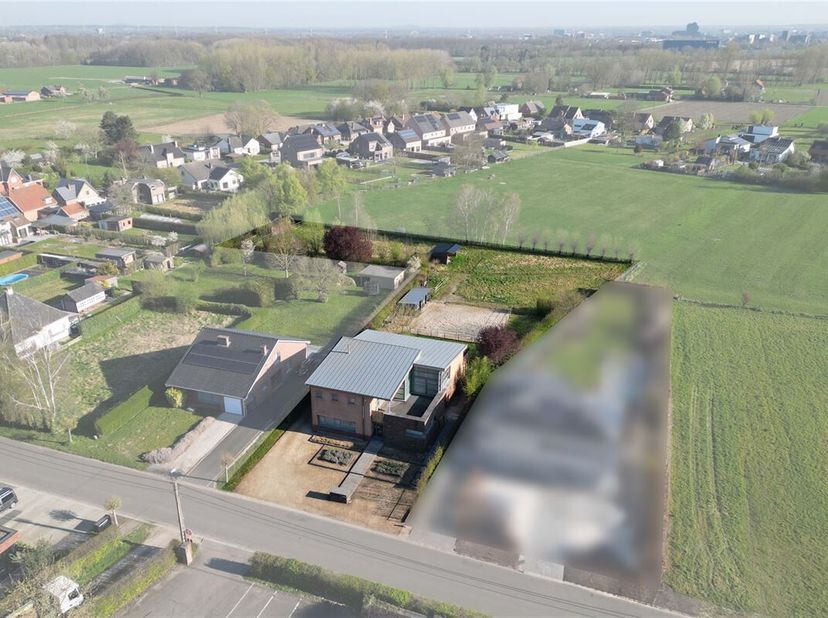 Exclusieve en verrassend ruime villa (580m²) op een prachtig perceel van 41a 19ca met tal van mogelijkheden&lt;br /&gt;
Omgeving:&lt;br /&gt;
+ Landelijk en rusti