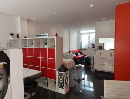                                         Rez-de-chaussée commercial à vendre à Schaerbeek, € 160.000
