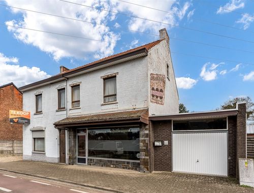                                         Bâtiment commercial à vendre à Beringen, € 325.000
