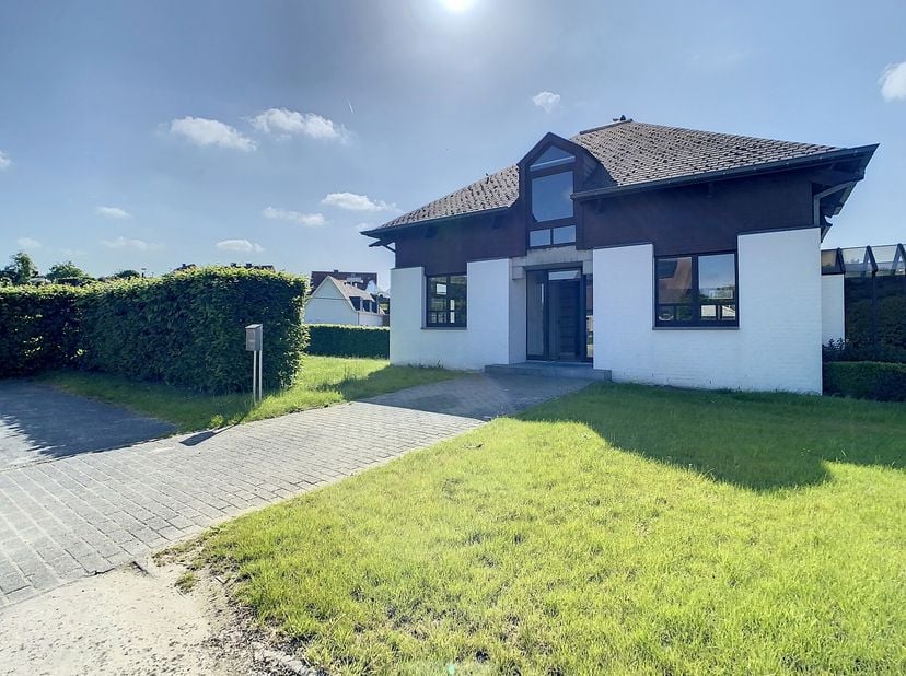 Maison à louer
                    à 9500 Moerbeke