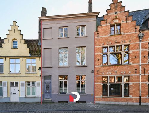                                         Herenwoning te huur in Brugge, € 1.800

