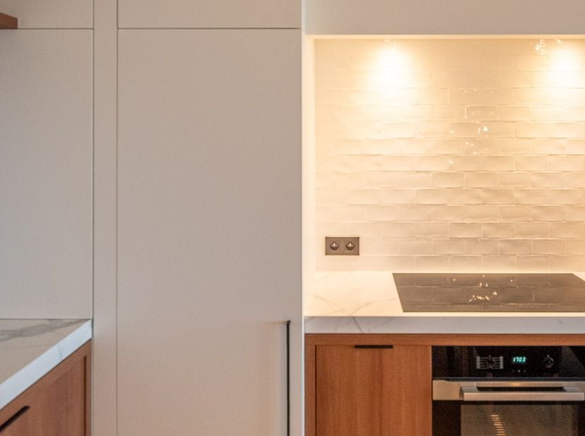 Dit exclusieve appartement is gelegen op de tweede verdieping in residentie Yperlee (Nieuwpoort), een zeedijk appartement met prachtig zicht.  Het app
