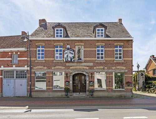                                         Usage mixte à vendre à Herselt, € 399.000
