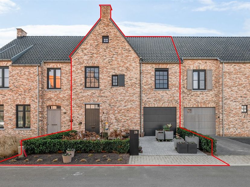 Energiezuinige woning met 3 slaapkamers en tuin in rustige wijk&lt;br /&gt;
Deze instapklare woning is gelegen in een kindvriendelijke, groene en doodlopend