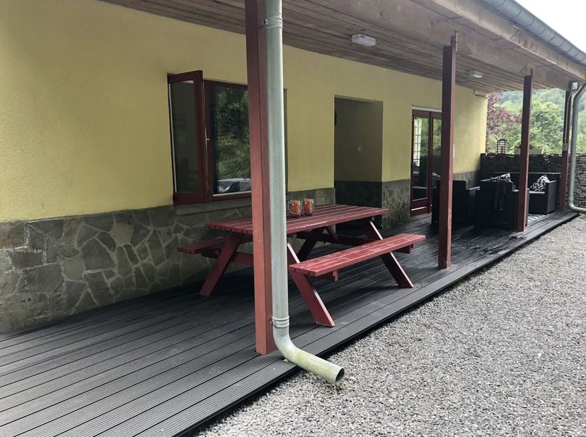 Op een idyllische locatie, bevindt zich Maison Marie, een eigentijdse en duurzame vakantiewoning met een charmante uitstraling. Deze woning, gelegen a