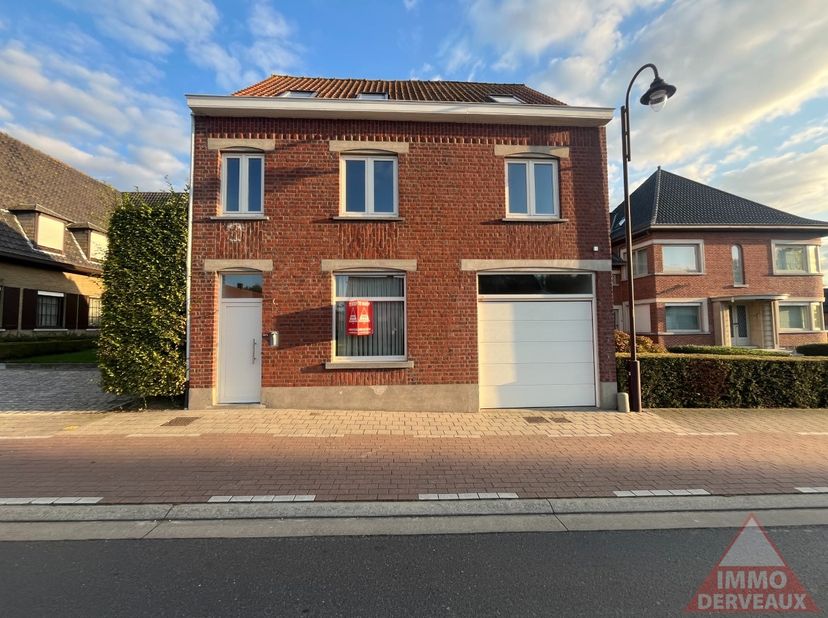 Maison à vendre
                    à 8890 Moorslede