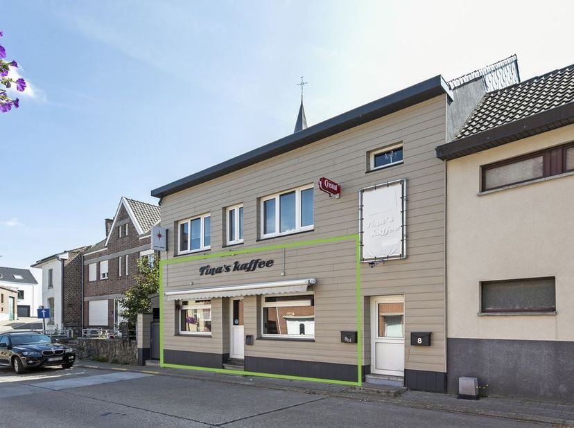 POP-UP verhuur ook mogelijk!&lt;br /&gt;
&lt;br /&gt;
LIGGING&lt;br /&gt;
&lt;br /&gt;
Welkom in de rustige dorpskern van het aangename Herderen, een deelgemeente van Riemst.