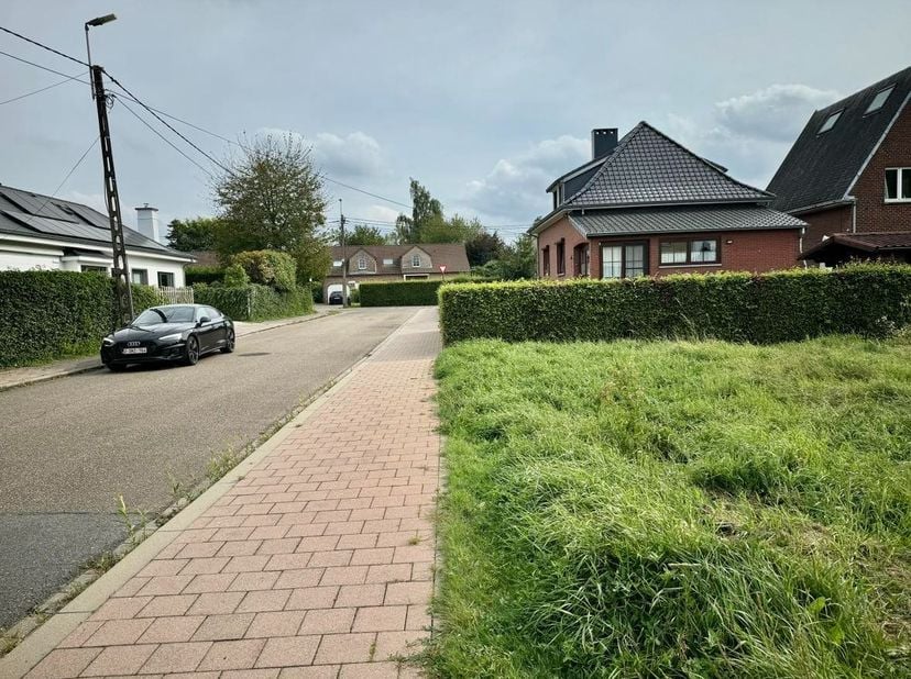 Comfortabel wonen in Hoeilaart op een boogscheut van Brussel&lt;br /&gt;
&lt;br /&gt;
  Perceel van 3 a 95 ca.&lt;br /&gt;
  Hoogwaardige afwerking&lt;br /&gt;
  PRIJSVAST va