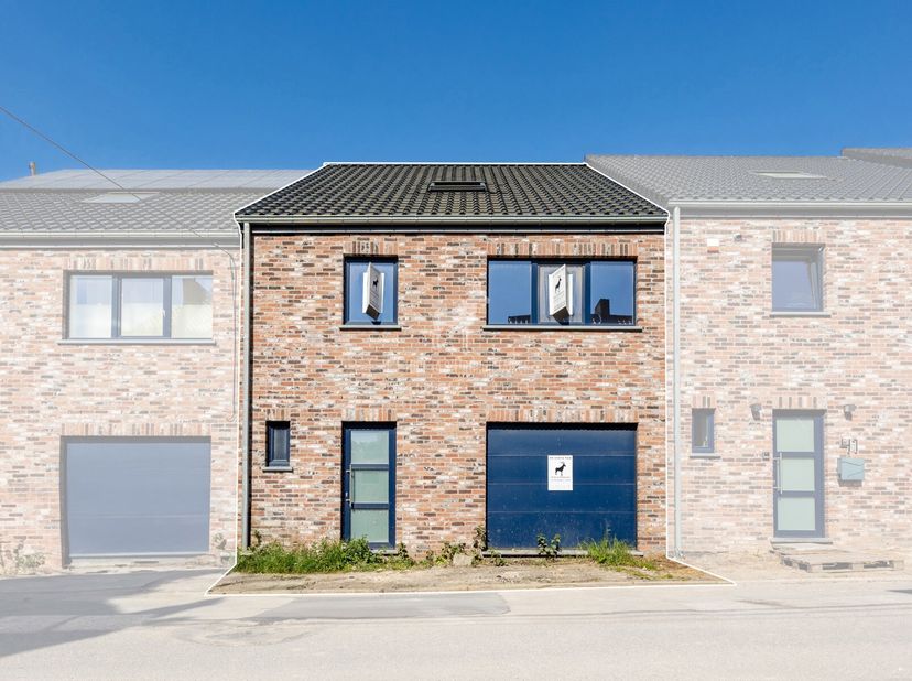 Ruwbouwwoning met 3 slaapkamers, garage, terras en tuin te koop in Ransart&lt;br /&gt;
Referentie agentschap: V6031-1708&lt;br /&gt;
Virtueel bezoek: (toe te voeg