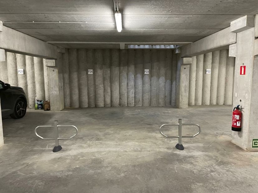 Idéalement situé à Wavre, près des grands axes (non loin du Zoning Nord), des commerces, des écoles et à quelques minutes en voiture de la E411 ; rest