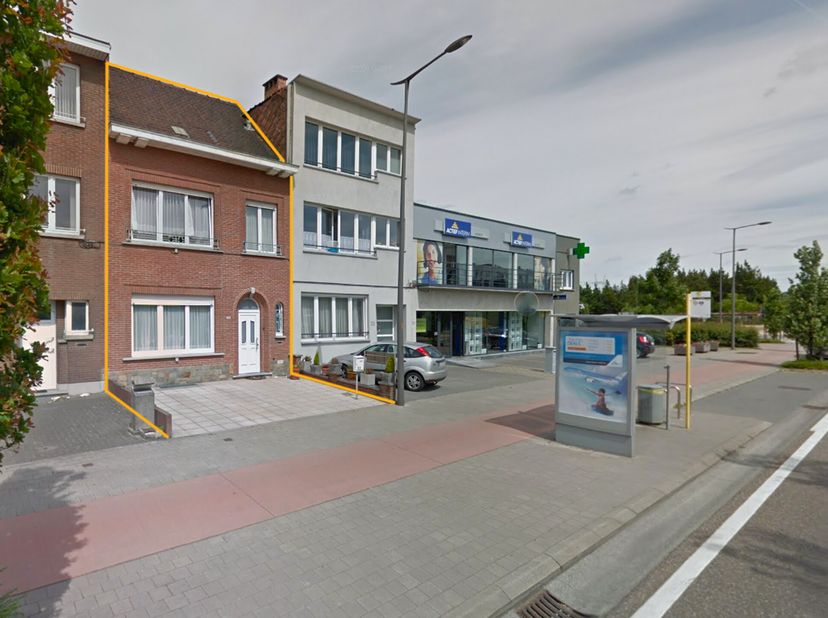 Cette maison, située à deux pas du centre de Vilvorde, offre une structure solide, de nombreuses possibilités et est actuellement louée à 1083,58 euro