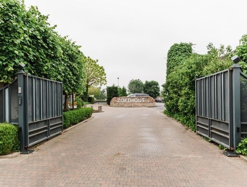                                         Bien commercial avec habitation à vendre à Wellen, € 1.290.000
