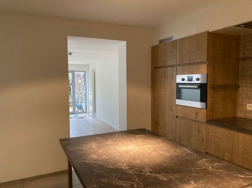 Appartement à louer
                    à 3500 Hasselt