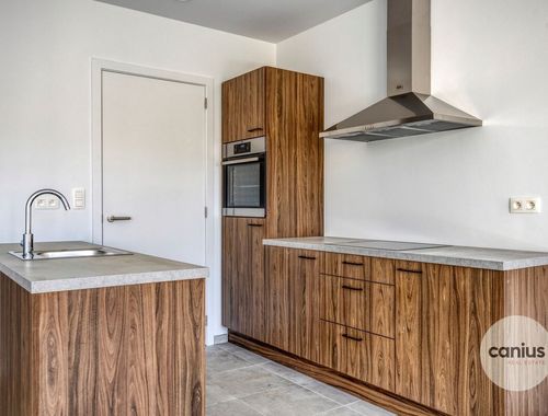                                         Appartement à louer à Beveren-Waas, € 960
