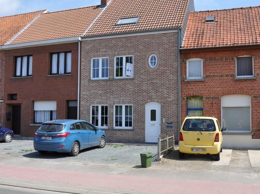 Appartement à louer
                    à 9220 Hamme