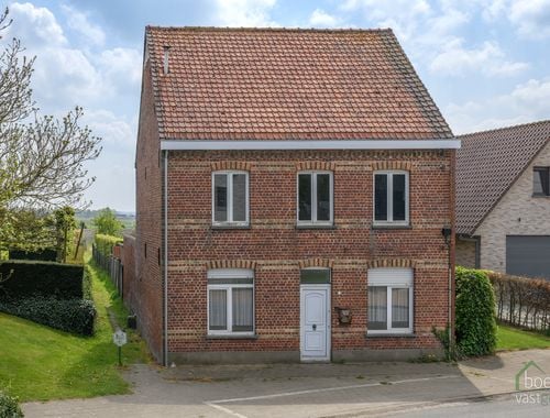                                         Maison unifamiliale à vendre à Beveren-aan-den-IJzer, € 135.000
