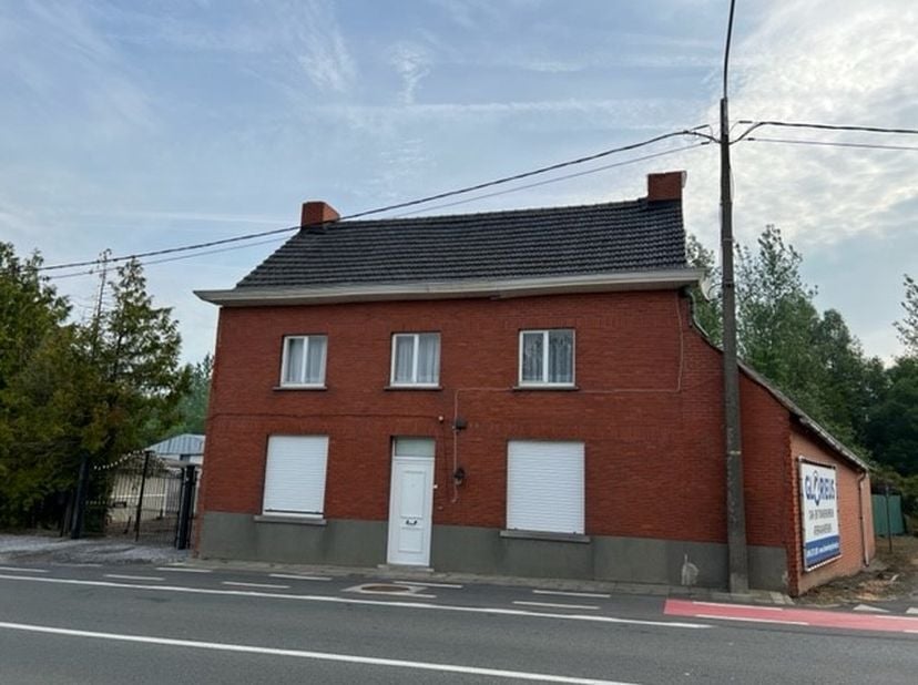 Maison à vendre
                    à 9630 Beerlegem
