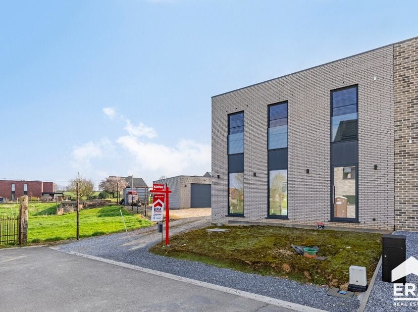[[ DIT PAND NEEMT DEEL AAN DE ERA OPEN HUIZEN DAG OP 14/6 VAN 13:00 TOT 14:00