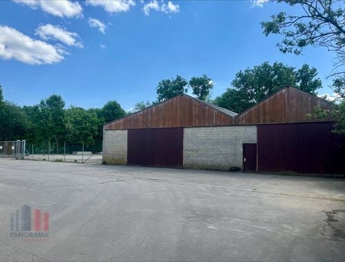                                         Bâtiment d’entreprise à louer à Geel, € 2.585
