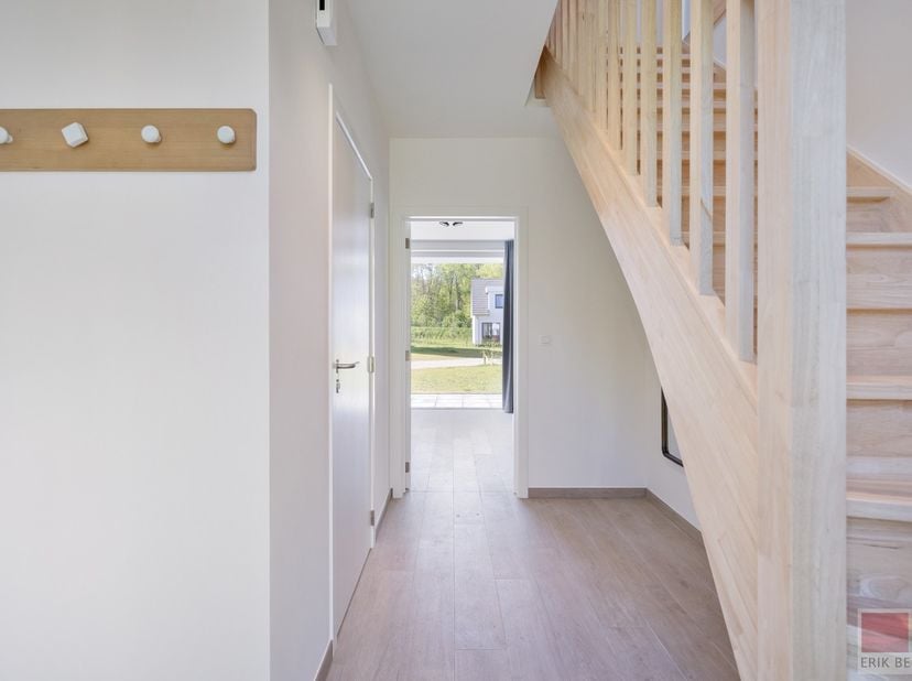 Ruime vakantiewoning (model Narvik) met een woonoppervlakte van ca. 128m² met een perceeloppervlakte van 549m², de vakantiewoning heeft 3 slaapkamers