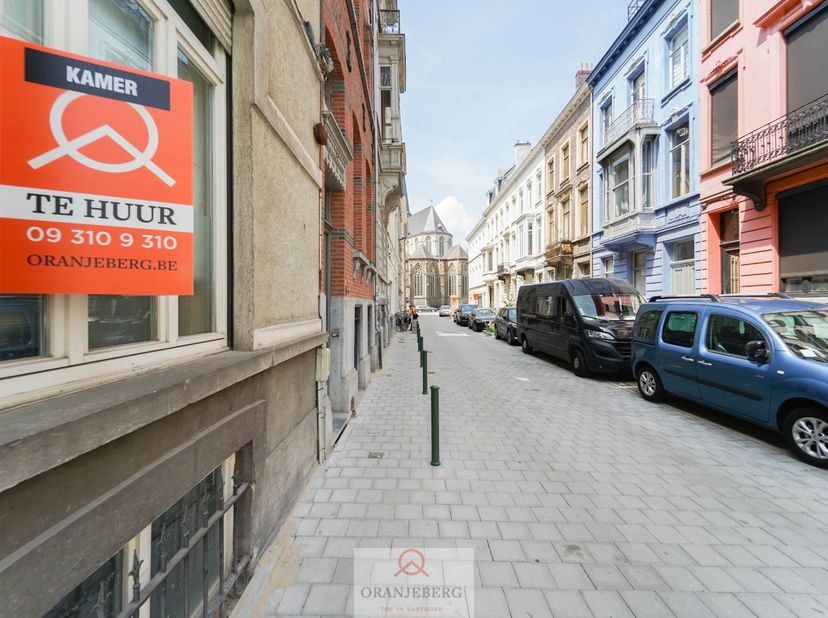 Appartement à louer
                    à 9000 Gent
