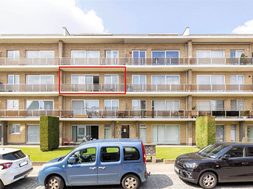 Ruim, energiezuinig appartement met 2 slaapkamers, terras en garage&lt;br /&gt;
Ligging: Zeer centraal gelegen in Herentals met alle faciliteiten op wandela