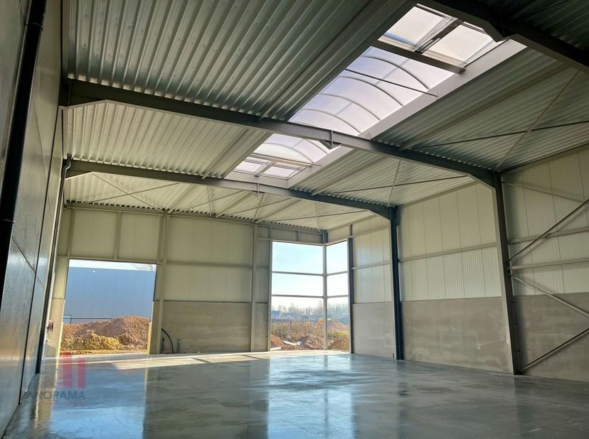 Bien professionnel à vendre
                    à 2220 Heist-op-den-Berg