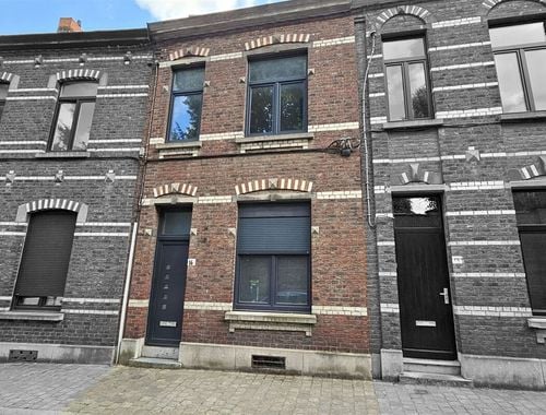                                         Maison unifamiliale à vendre à Mons, € 200.000
