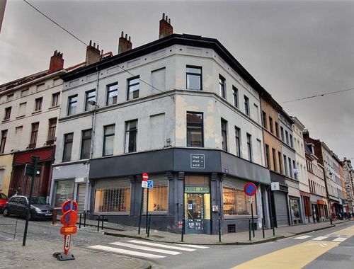                                         Usage mixte à vendre à Bruxelles, € 1.800.000
