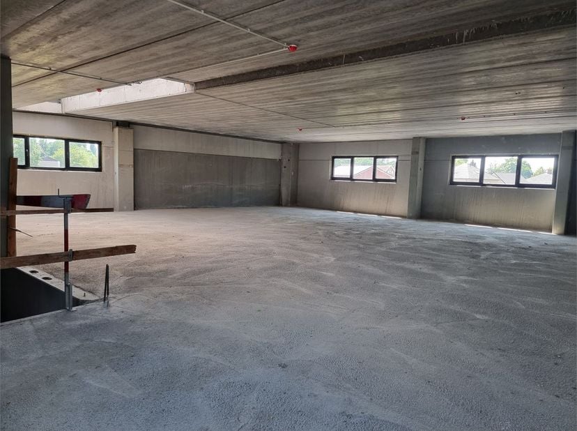 Bien professionnel à vendre
                    à 2235 Westmeerbeek
