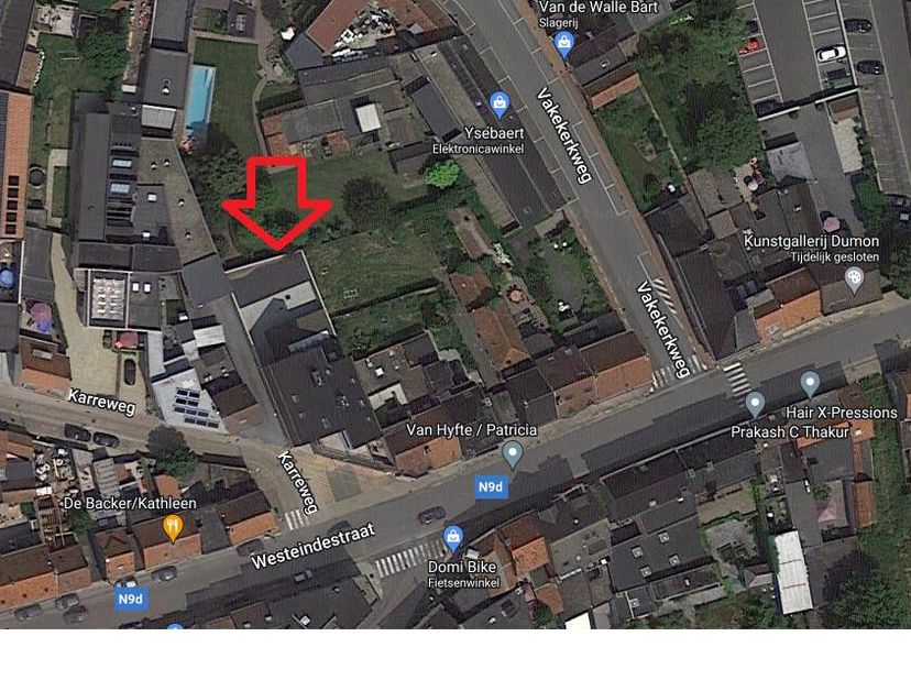 2 autostaanplaatsen te koop in residentie Peridot in de Westeindestraat te Maldegem. Zeer centraal gelegen in het centrum.&lt;br /&gt;
Autostaanplaats 4 : 1