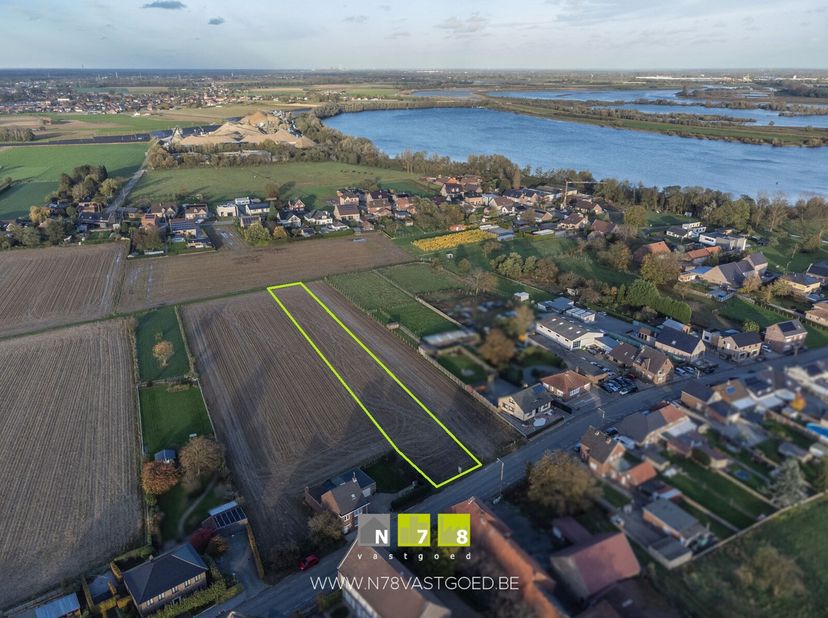 PERCEEL BOUWGROND VOOR OPEN BEBOUWING OP 33A56CA TE ROTEM.&lt;br /&gt;
STEDENBOUWKUNDIGE VOORSCHRIFTEN (BEKNOPT)&lt;br /&gt;
De verordening wonen is te volgen. El
