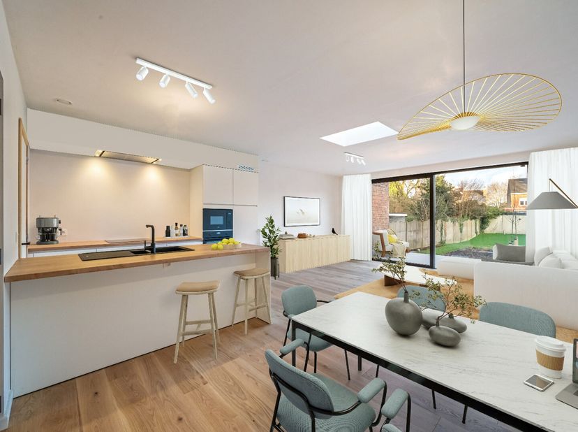 Dit zeer mooi afgewerkt nieuwbouwappartement, is gelegen in Residentie &quot;111&quot;. Een kleinschalige residentie met maar 2 entiteiten.&lt;br /&gt;
Ze is gelegen