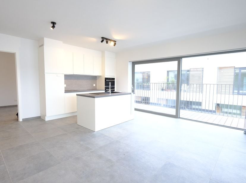 Luxueus duplex appartement in het centrum van het bruisende Hasselt.&lt;br /&gt;
Dit duplex appartement met hoge afweringsgraad, is gelegen op de vierde ver