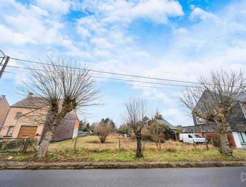                                         Bouwgrond te koop in Ghlin, € 80.000
