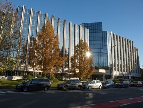                                         Bâtiment d’entreprise à louer à Grimbergen, € 28.363,91
