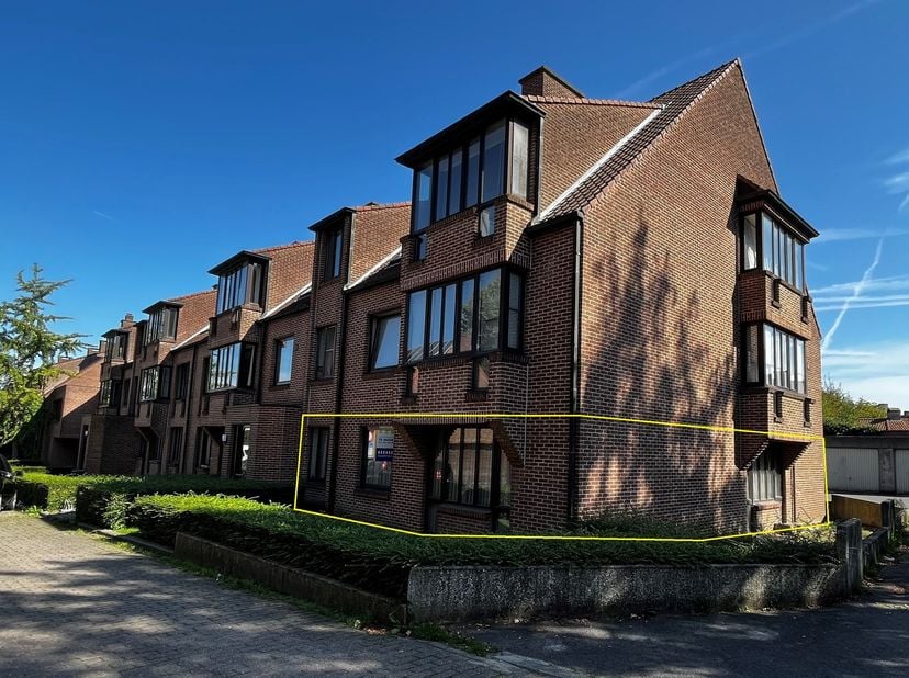 Appartement à louer
                    à 8700 Tielt