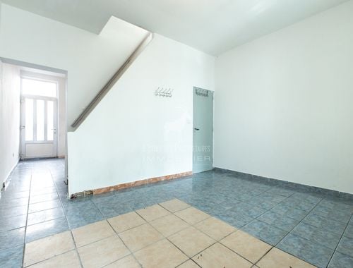                                         Woning te koop in Monceau-sur-Sambre, € 99.999
