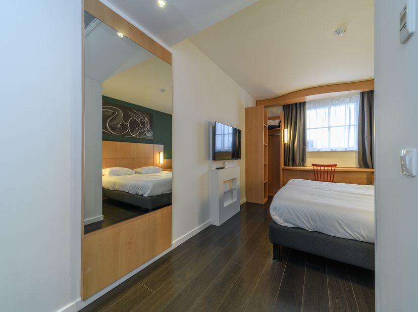 Met de aankoop van een hotelkamer in Ibis de Panne, investeert u in vastgoed met een professionele uitbating. U wordt mede-eigenaar van het hotel en d
