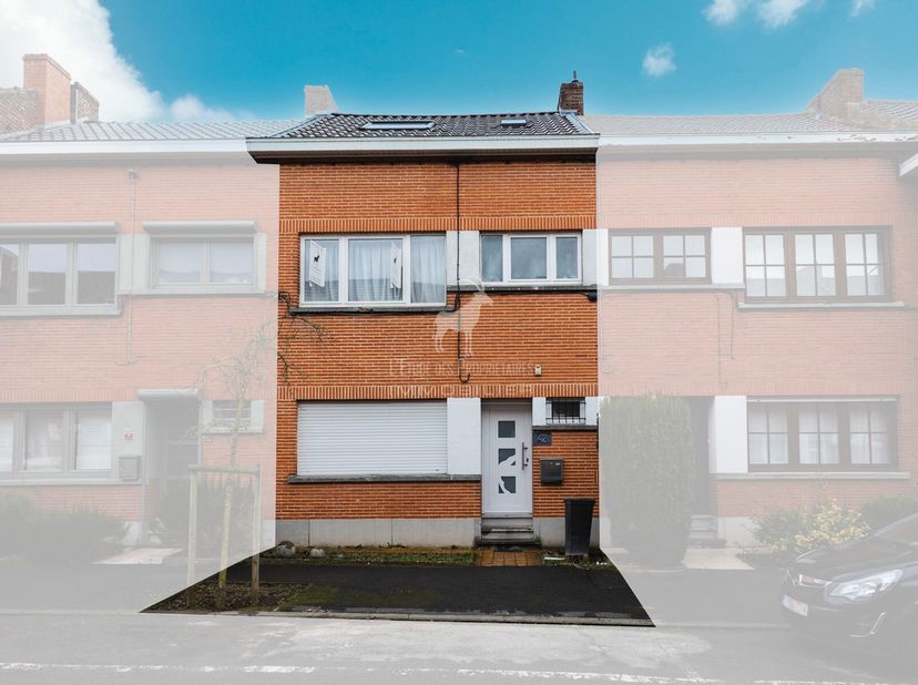 Référence Agence : V7170-392&lt;br /&gt;
*** VISITE VIRTUELLE : https://envisite.net/vtour/fr/98iiez ***&lt;br /&gt;
Découvrez cette magnifique maison située dans