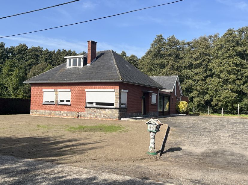 **Prachtige Gezinswoning te Huur - 3 Slaapkamers - Rustige Groene Omgeving**&lt;br /&gt;
&lt;br /&gt;
Dit is jouw kans om in een idyllische omgeving te wonen, omr