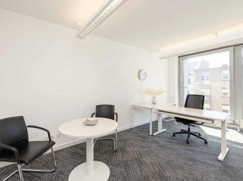 Travaillez où vous voulez quand vous en avez besoin grâce à l&#039;adhésion aux bureaux Regus. Grâce à nos prix à partir de 179 €, vous bénéficiez de la fl
