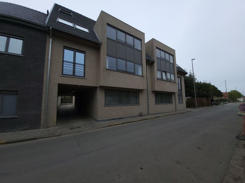 Op zoek naar een centraal gelegen 1 slaapkamer appartement in het hartje van Kruisem? Lees dan zeker verder!&lt;br /&gt;
&lt;br /&gt;
Dit appartement omvat een li