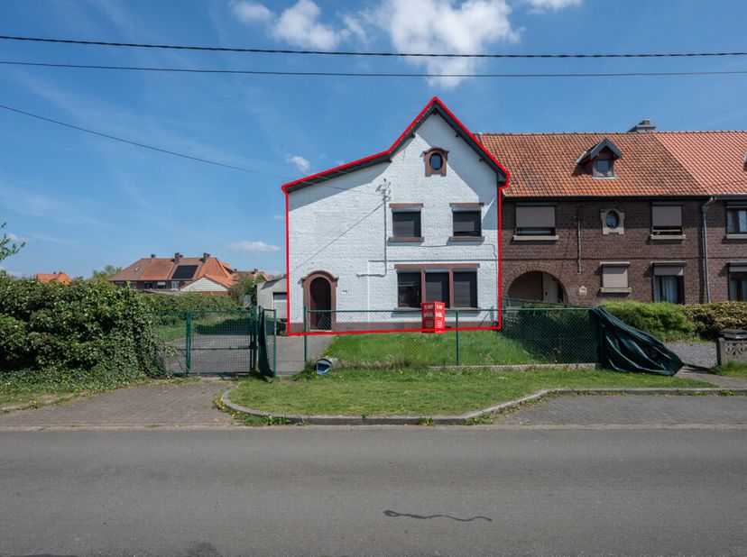 WONING &lt;br /&gt;
 &lt;br /&gt;
Stad GENK (8ste afdeling): &lt;br /&gt;
Een woonhuis, op en met grond en alle aanhorigheden, gelegen Veertien Septemberlaan 15, in woo