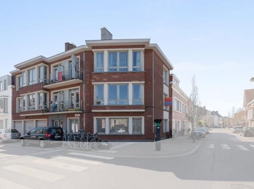Appartement à vendre
                    à 9040 Sint-Amandsberg