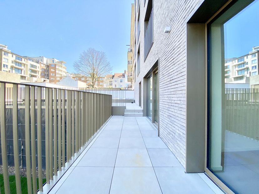 Woluwe-Saint-Pierre, dans le nouveau projet TERVUREN SQUARE - À proximité des commerces et des transports, magnifique appartement neuf non meublé d&#039;un